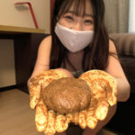 スカトロ風俗界の超人気嬢(排泄マニア)芽衣さんの排泄プレイは必見！